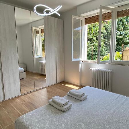 Villa The Swan - Composed By 2 Apartments Mandello del Lario Exteriör bild