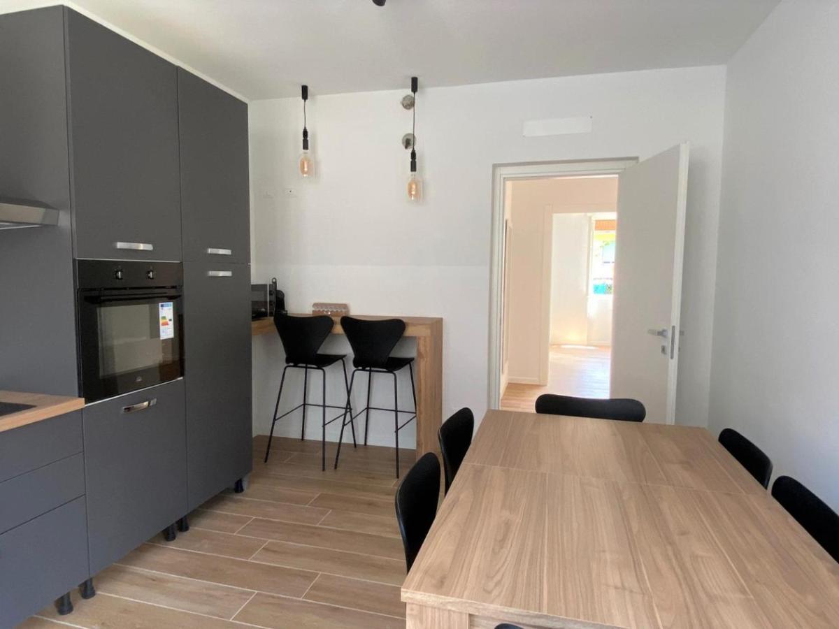 Villa The Swan - Composed By 2 Apartments Mandello del Lario Exteriör bild